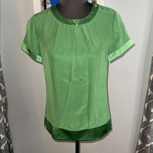 Banana Republic 100% Silk Shirt Sleeve Blouse XS